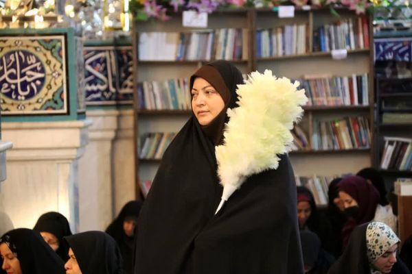 مراسم قرائت دعای ام داوود در امامزاده سید عباس بن موسی (ع) در بجنورد 