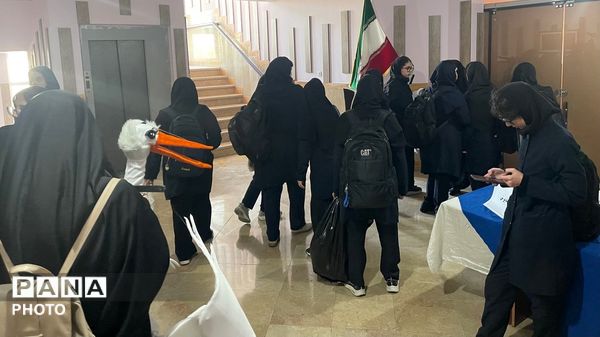 هنرستان هنرهای زیبا میزبان درخشش استعدادهای دختر در چهل و چهارمین جشنواره نمایش صحنه ای  و عروسکی