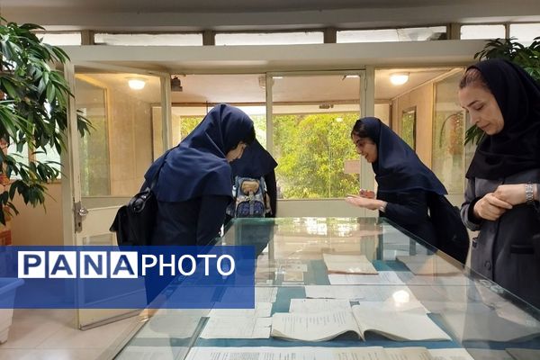 بازدید دانش‌آموزان ناحیه 2 بهارستان از کارخانه سرم‌سازی رازی