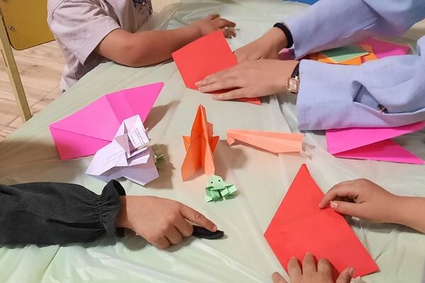 کودکان و نوجوانان دماوندی، چشمشان به ماه روشن شد