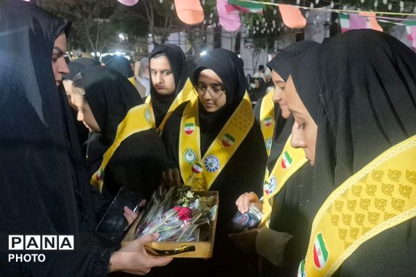  بازدید رئیس سازمان دانش‌آموزی شهرستانهای استان تهران از غرفه «با انرژی‌ها» منطقه کهریزک