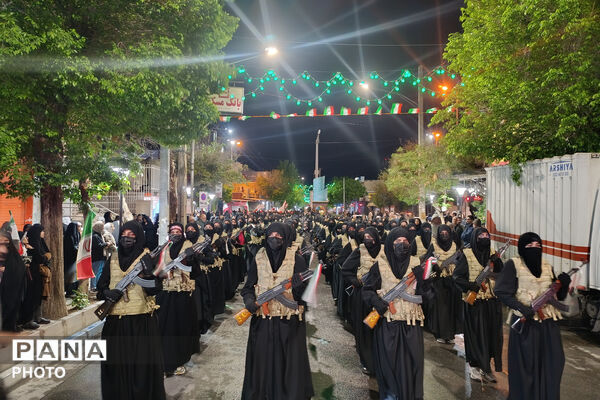 همایش دختران جان‌فدای آباده در میدان مقاومت