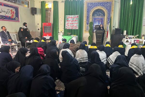 برگزاری مراسم یادواره شهدا در آموزشگاه شاهد 16