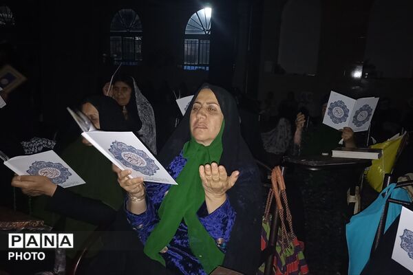 مراسم شب سوم قدر در مسجد امام رضا(ع) شهرستان لردگان