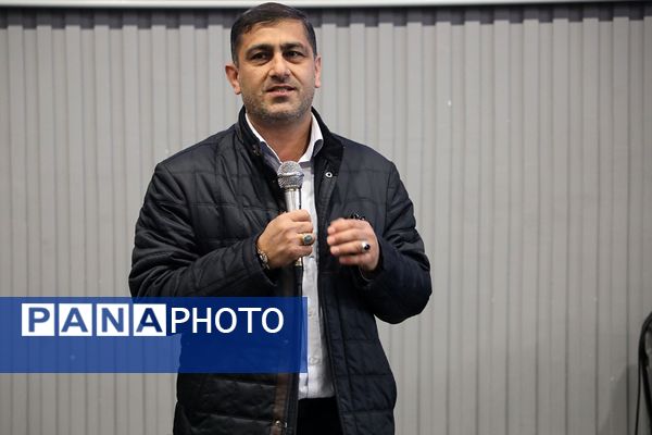 مراسم تقدیر از مربیان و مشاوران به مناسبت هفته امور تربیتی در پیشوا 