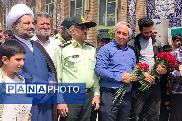 عطر رضوی در رباط کریم؛ نماز جمعه میزبان جشن میلاد امام رضا (ع)