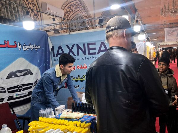 نمایشگاه عرضه مستقیم کالا ،سوغات و هدایا، صنایع دستی در شهرستان کاشمر 