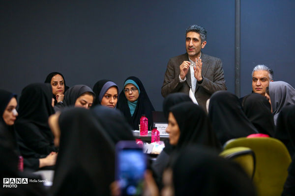  اختتامیه نشست آموزشی هوش مصنوعی