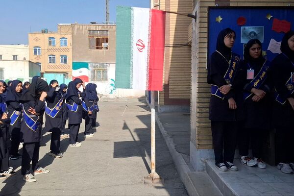 انتخابات همیار مشاور در مدرسه حضرت فاطمه(س)