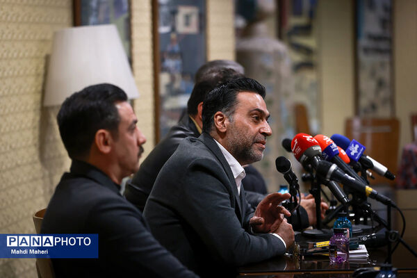 نشست خبری رئیس مجموعه تئاتر شهر