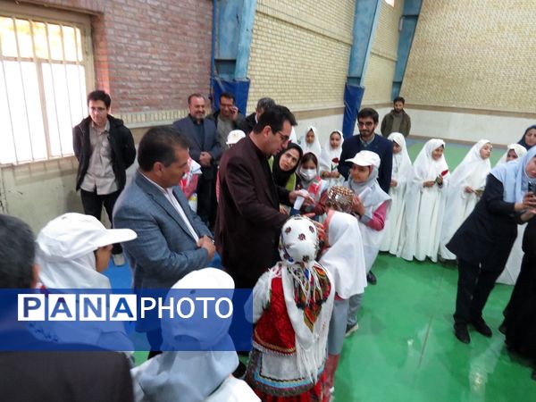 آیین برگزاری زنگ سپاس معلم در مدرسه خانکلابی بجنورد