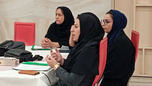 دوره توانمندسازی زیست‌محیطی برای مراقبان سلامت مدارس ابتدایی در چهارمحال و بختیاری