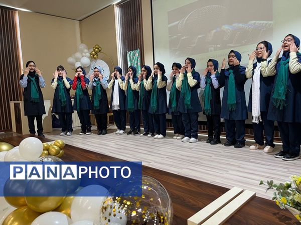 دبستان آرمینه مصلی نژاد در آستانه نیمه شعبان 