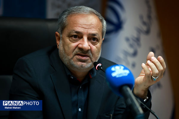 جلسه ستاد راهبری نظام مراقبت اجتماعی دانش‌آموزان (نماد)