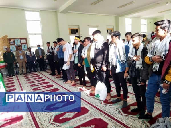 اعزام دانش‌آموزان پسر متوسطه دوم حاجی‌آباد به کربلای‌ایران