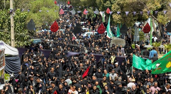 قبله تهران؛ میعادگاه هزاران جامانده اربعین در مسیر عشق به سیدالشهدا (ع)