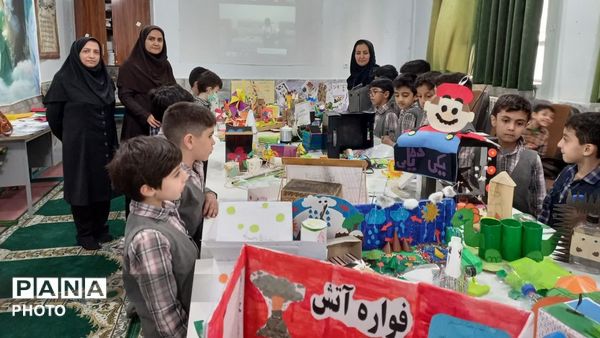 نمایشگاه جابربن‌ حیان در دبستان پسرانه فرهنگیان ۱