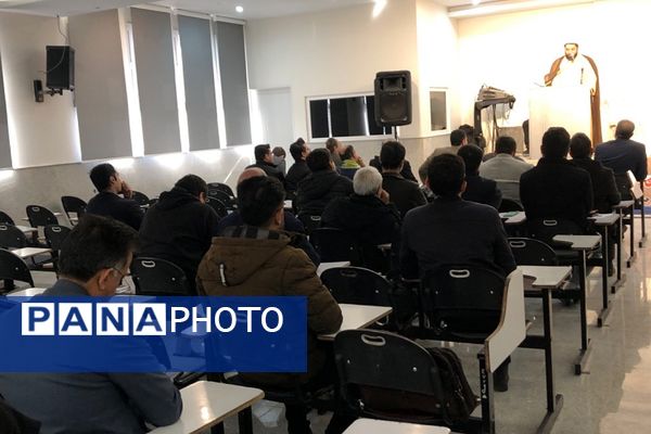 مراسم تقدیر از معاونان و مربیان پرورشی ناحیه 2 شهرری 