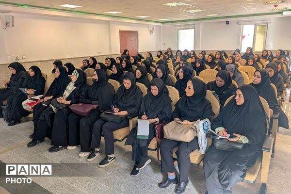 دوره آموزشی و مهارت افزایی هوش مصنوعی، ویژه کودکستان‌های ناحیه دو شهرری