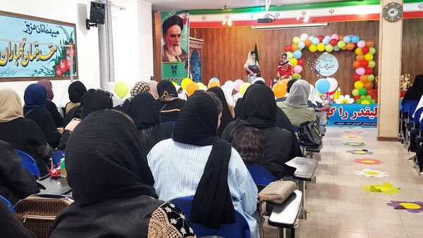 جشن شکوفه‌های دبستان دخترانه سما شیروان 
