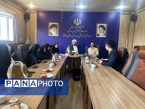 برگزاری نشست شورای دانش‌آموزی استان البرز