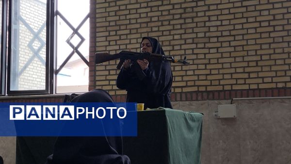 اردوی آمادگی دفاعی مدارس متوسطه دوم در کانون شهید سبحانی کرج 