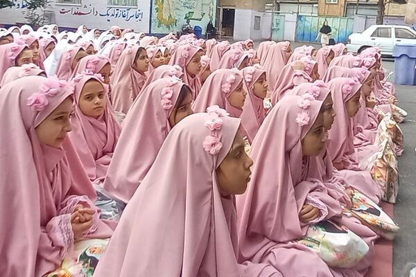 برگزاری جشن تکلیف در دبستان علویان بهارستان ۲