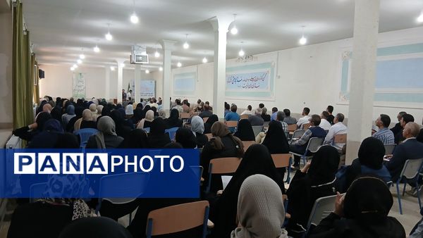 برگزاری جلسه اولیا و مربیان دبیرستان نمونه دولتی معلم ساوجبلاغ