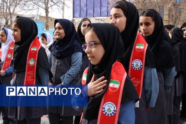 آغاز بهار دانایی در دهه فجر و افتتاح بسته ایرانمون در مدرسه نسترن سملقان