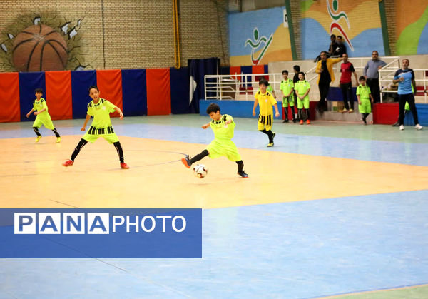 اولین دوره مسابقات فوتسال پسران همکار شهرداری مشهد