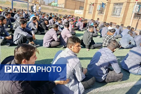 المپیاد ورزشی درون مدرسه‌ای با نمایش منش پهلوانی