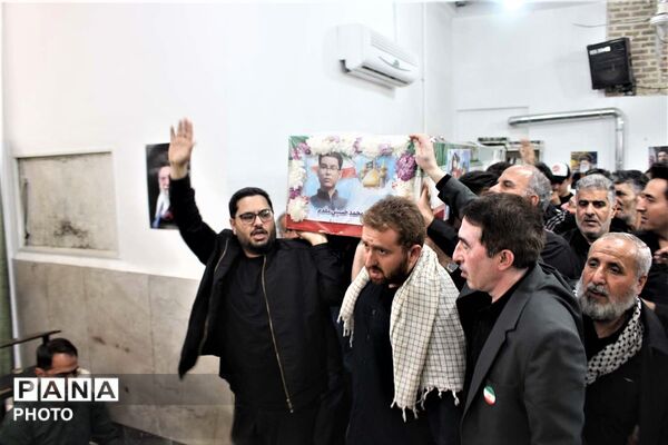 آیین تشییع پیکر دانش‌آموز شهید «سید محمد حسینی مقدم»