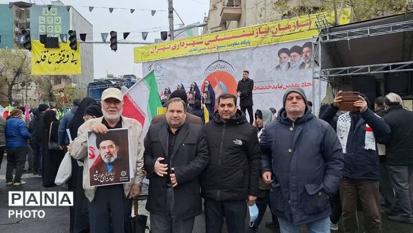 طنین پر شکوه مرگ بر اسرائیل و آمریکا فرهنگیان تهران