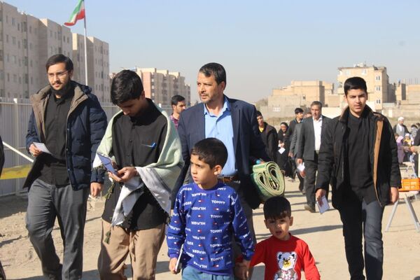 نماز باران در مدرسه نسل آفتاب