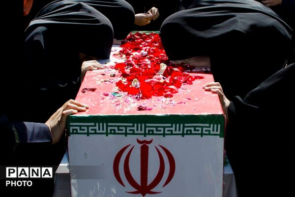 حضور کاروان مقاومت در مدرسه باقرالعلوم (ع)