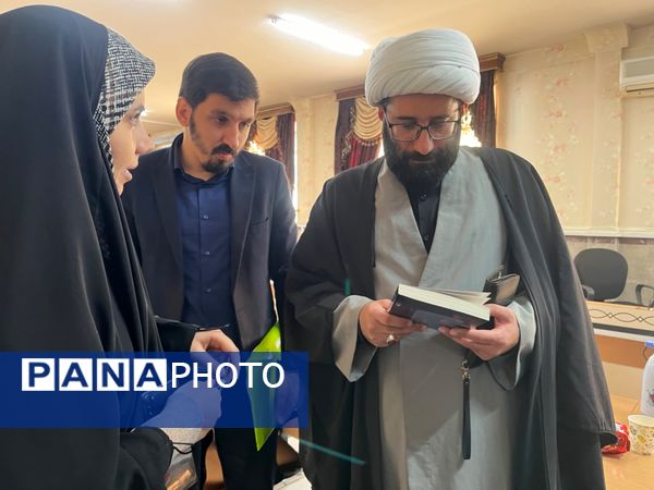 معرفی رئیس شورای دانش‌آموزی شهر قدس 