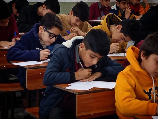 امتحانات نوبت اول در دبیرستان میثاق 