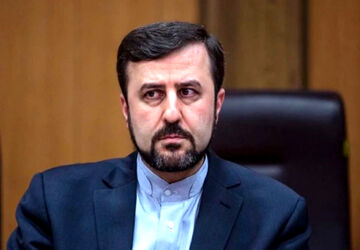 گفت‌وگو با آمریکا باید نتیجه‌محور باشد/ تصمیم نهایی در مذاکرات، تصمیم نظام است نه یک دستگاه خاص