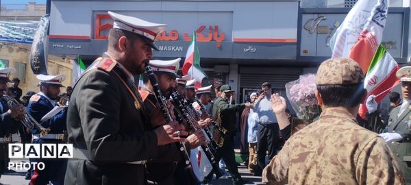 آرام گرفتن پیکر شهید سپهبد عبدالرحیم موسوی در حریم امن فاطمی