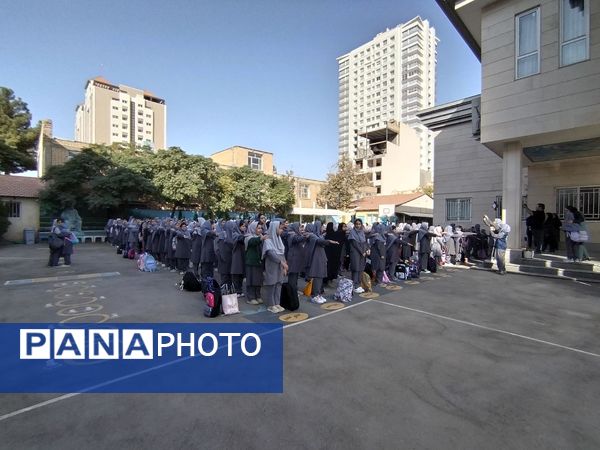 دبستان مصلی نژاد حضرت زینب میزبان مراسم آغاز سال تحصیلی شد