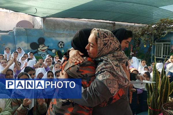 جشن میلاد بانوی نور در دبستان سرای دانش شهر قدس