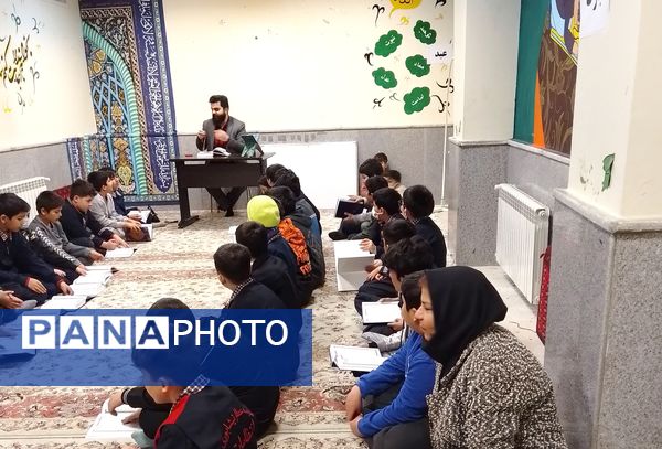 محافل انس با قرآن همزمان با ایام ماه مبارک رمضان در مدارس پردیس 