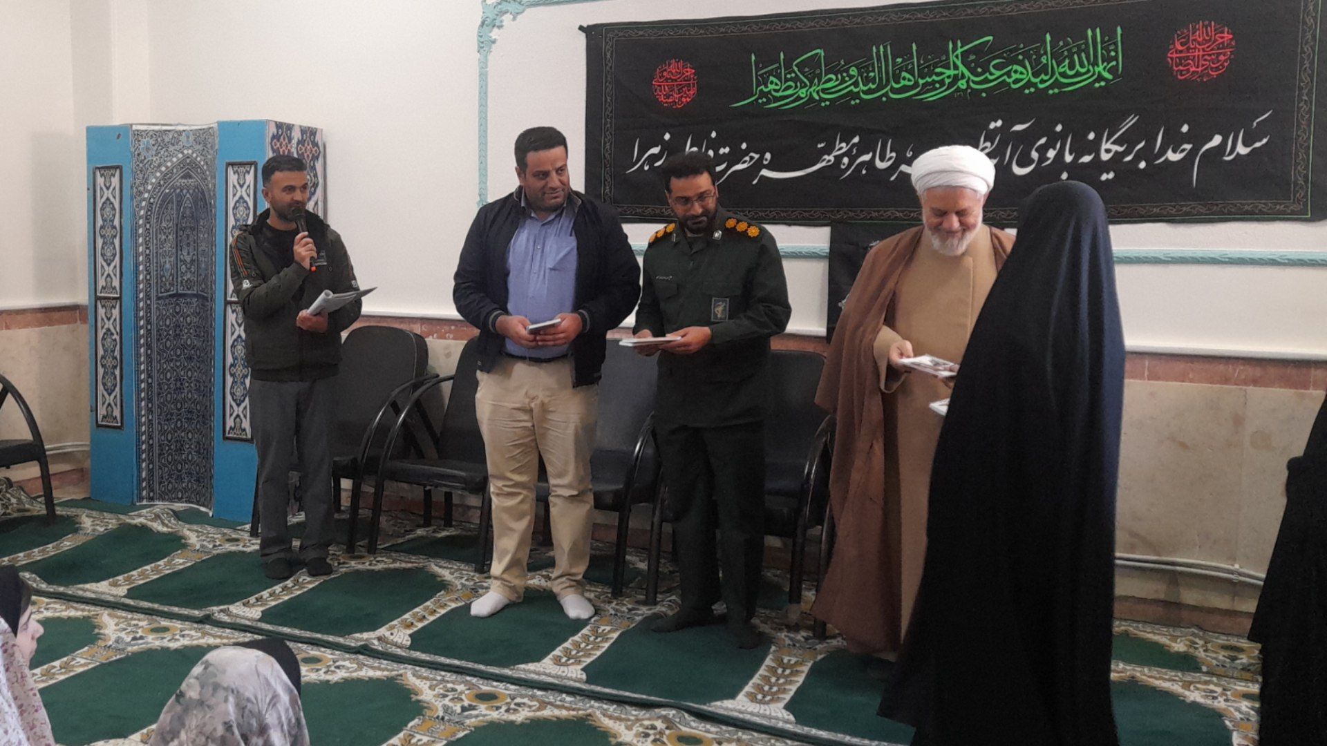مسئولان اسدآباد «فرهنگ نماز» را در مدارس کلید زدند