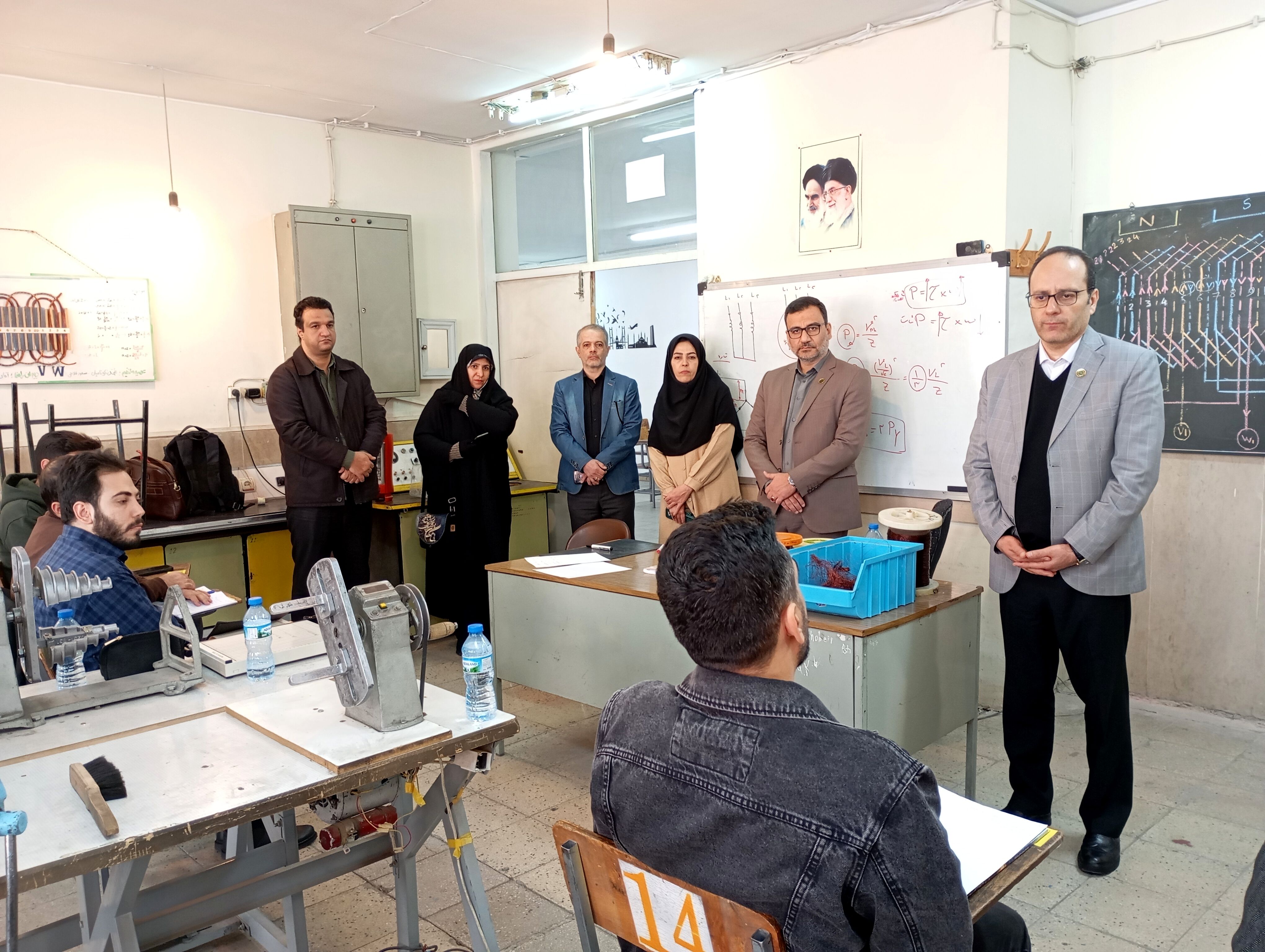 یکی از مسئولیت‌های مهم هوش مصنوعی شناسایی دانش‌آموزان نخبه است