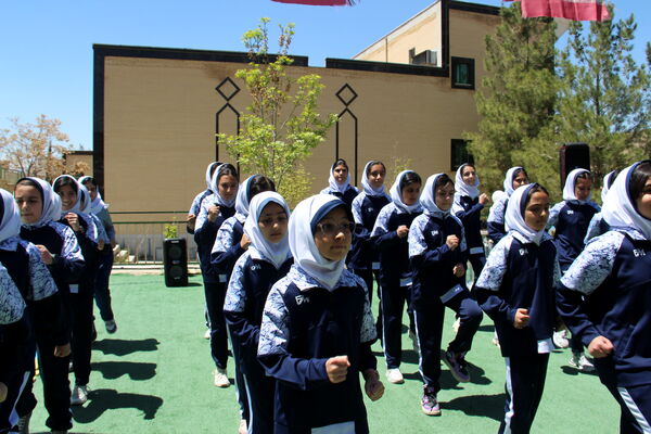 المپیاد ورزشی در دبستان غیرانتفاعی امام صادق(ع) شهرکرد