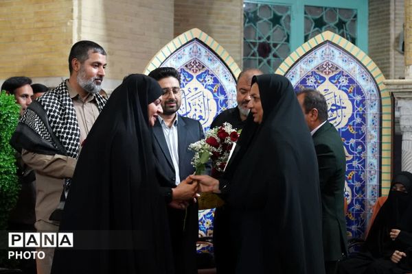 مراسم گرامیداشت مقام معلم در شهرستان بم