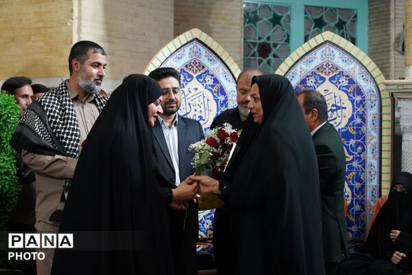 مراسم گرامیداشت مقام معلم در شهرستان بم