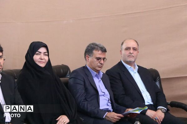 افتتاح ۲۰ مگاوات از ظرفیت ۲۰۰ مگاواتی نیروگاه خورشیدی «ثمین مه‌ولات»