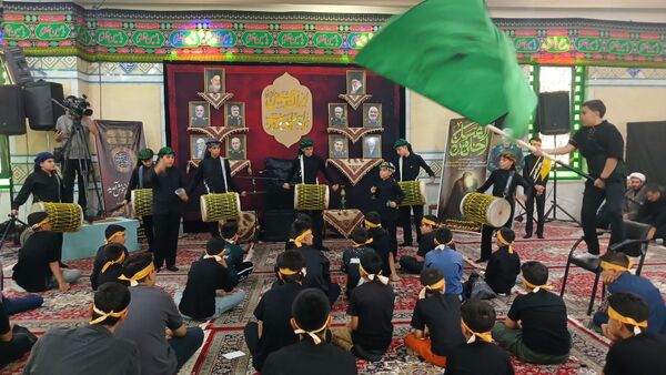 سوگواره احلی‌من‌العسل در شهرستان سمنان 