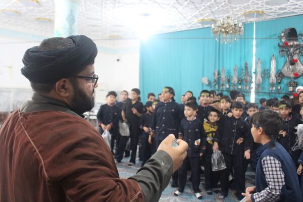 عزاداری دانش‌آموزان قم در آستان مقدس امامزاده سیدعلی(ع)
